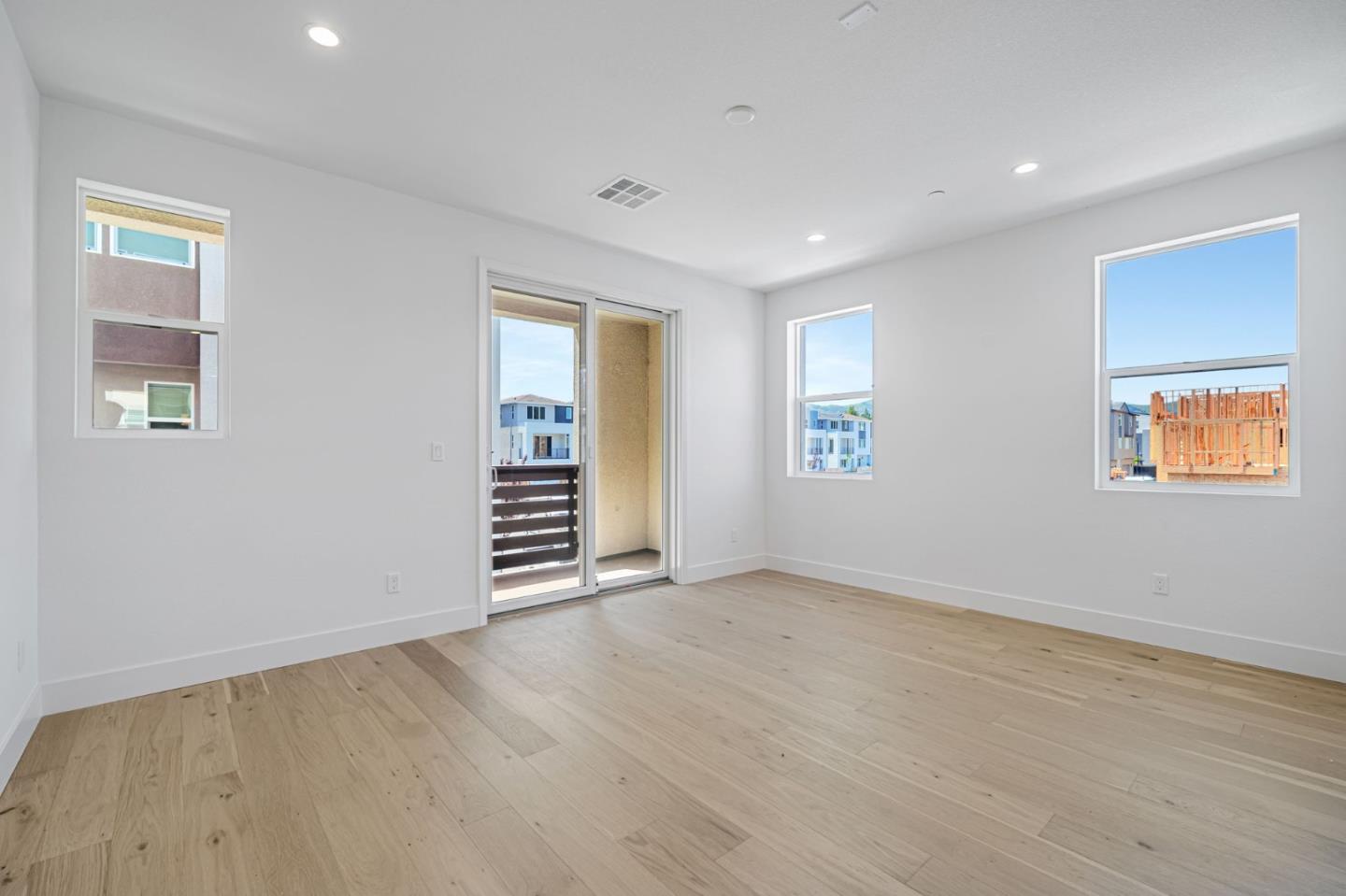 Detail Gallery Image 2 of 28 For 3112 Seashell Ter, San Ramon,  CA 94583 - 4 Beds | 3/1 Baths