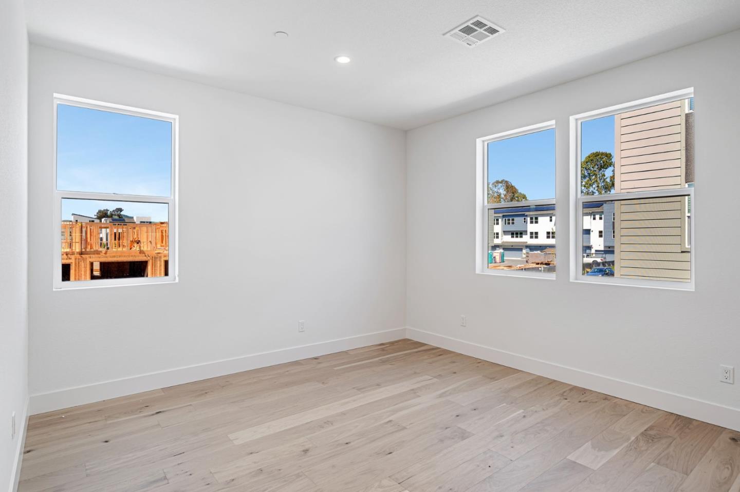 Detail Gallery Image 6 of 28 For 3112 Seashell Ter, San Ramon,  CA 94583 - 4 Beds | 3/1 Baths