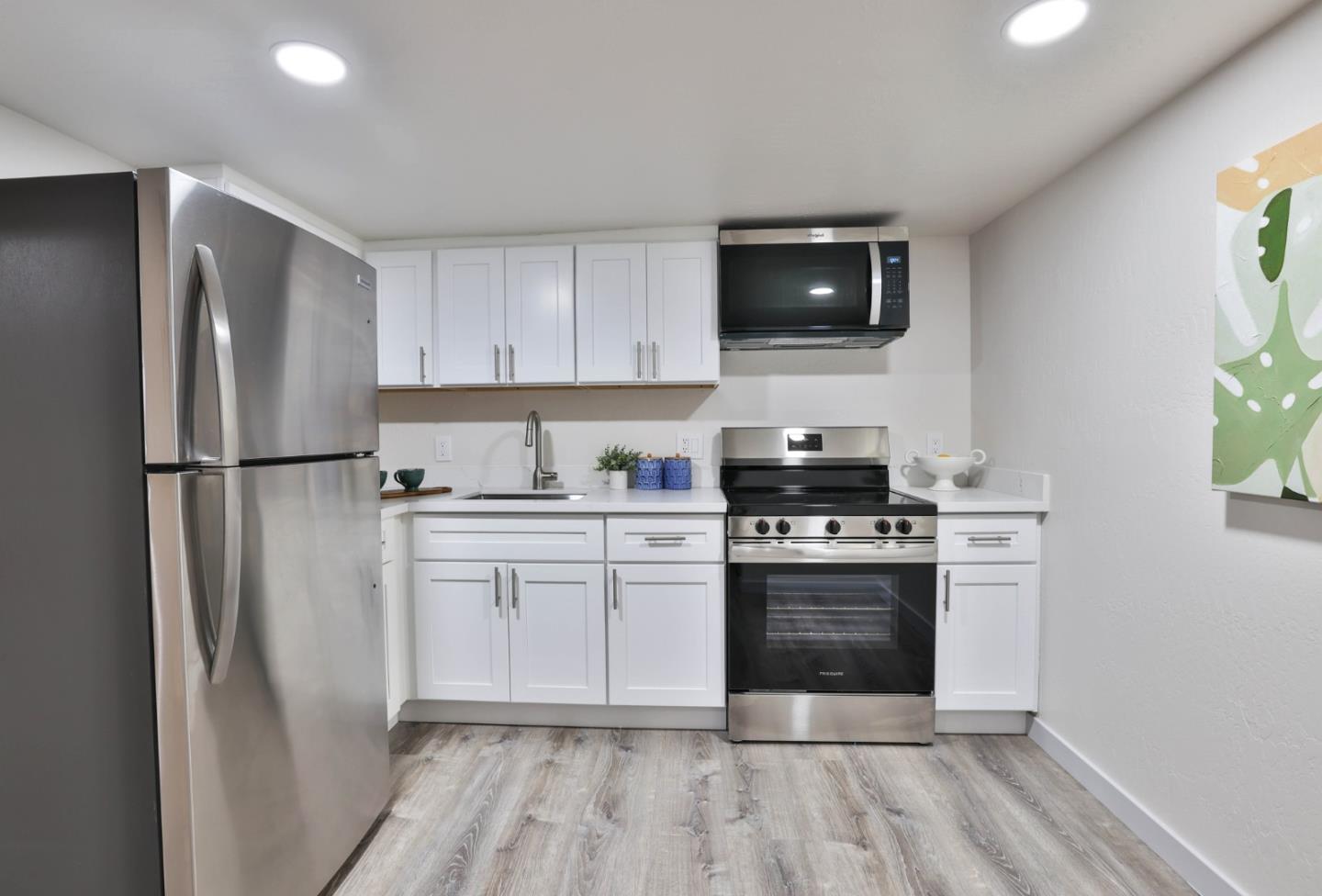 Detail Gallery Image 23 of 29 For 401 N 13th St, San Jose,  CA 95112 - 3 Beds | 2 Baths