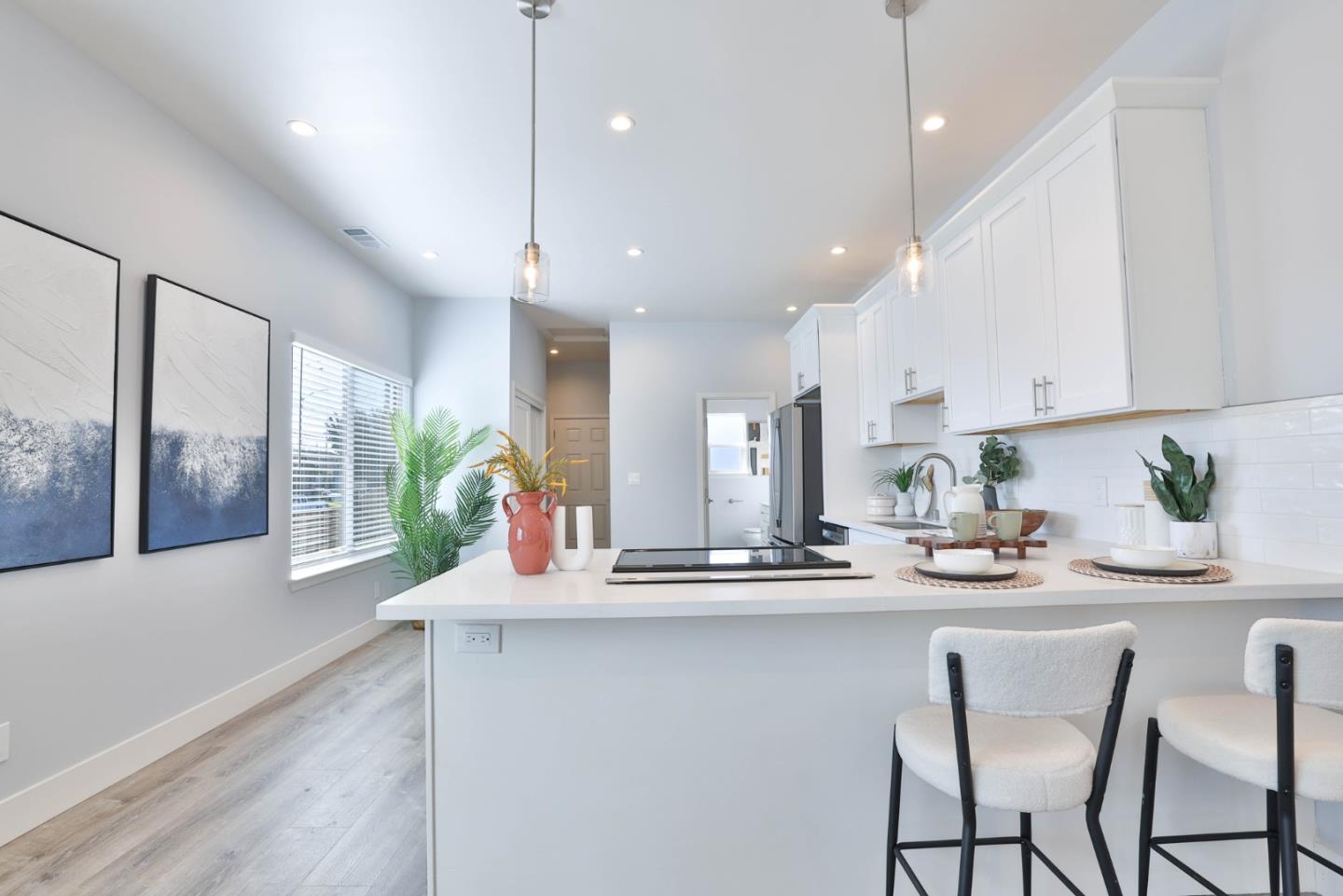 Detail Gallery Image 8 of 29 For 401 N 13th St, San Jose,  CA 95112 - 3 Beds | 2 Baths