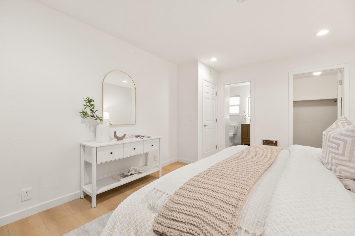 Detail Gallery Image 20 of 47 For 1070 Mercedes Ave #24,  Los Altos,  CA 94022 - 2 Beds | 2 Baths