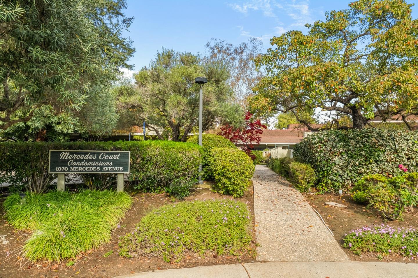 Detail Gallery Image 35 of 47 For 1070 Mercedes Ave #24,  Los Altos,  CA 94022 - 2 Beds | 2 Baths