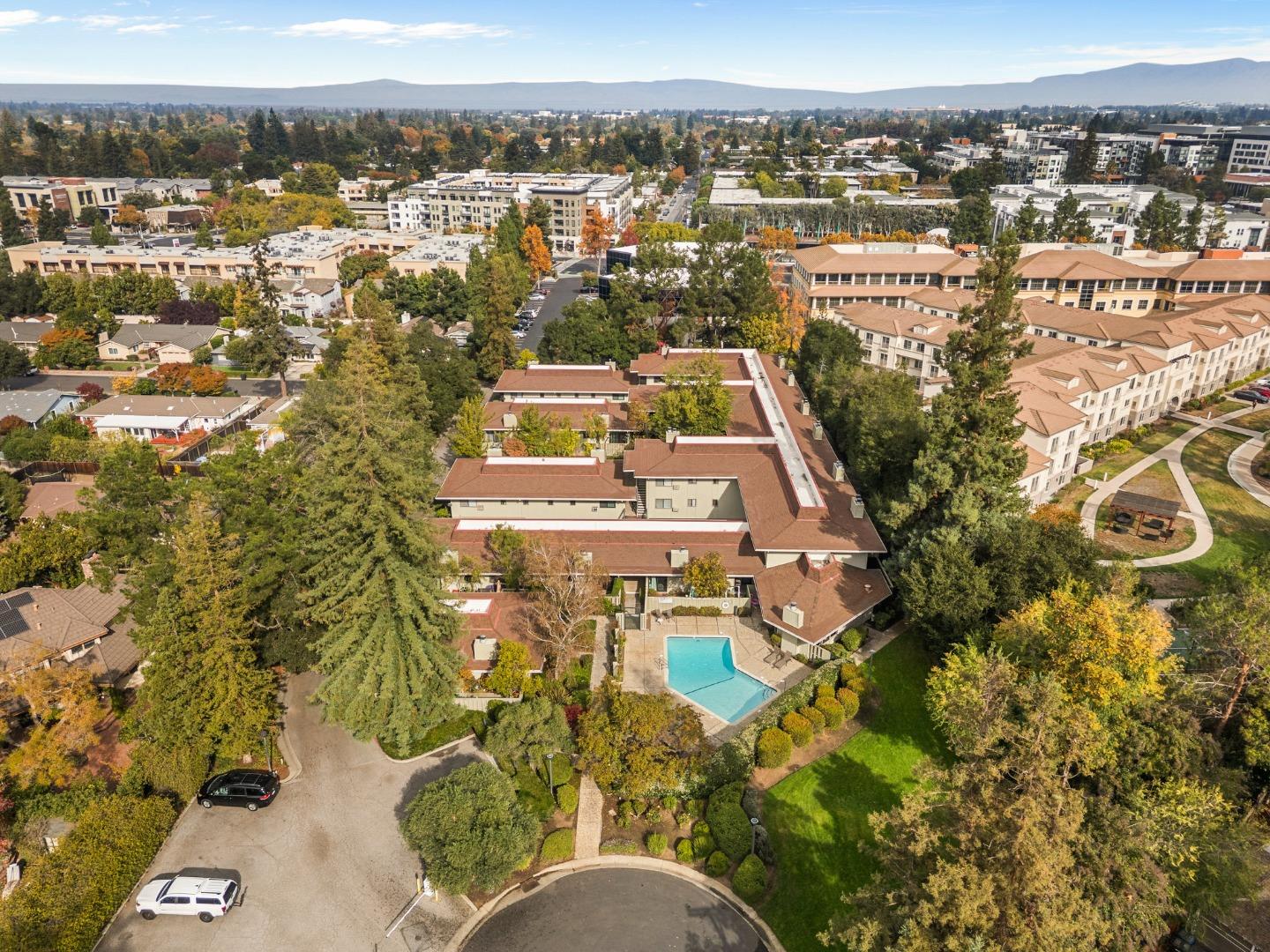 Detail Gallery Image 44 of 47 For 1070 Mercedes Ave #24,  Los Altos,  CA 94022 - 2 Beds | 2 Baths