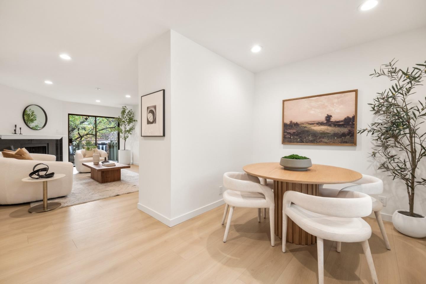 Detail Gallery Image 7 of 47 For 1070 Mercedes Ave #24,  Los Altos,  CA 94022 - 2 Beds | 2 Baths