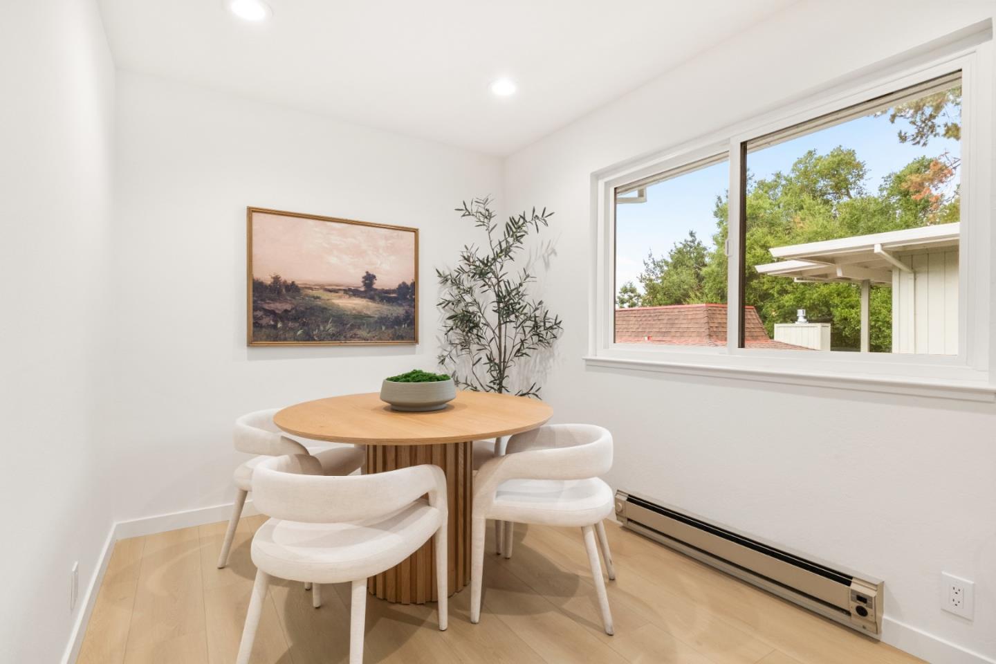 Detail Gallery Image 8 of 47 For 1070 Mercedes Ave #24,  Los Altos,  CA 94022 - 2 Beds | 2 Baths