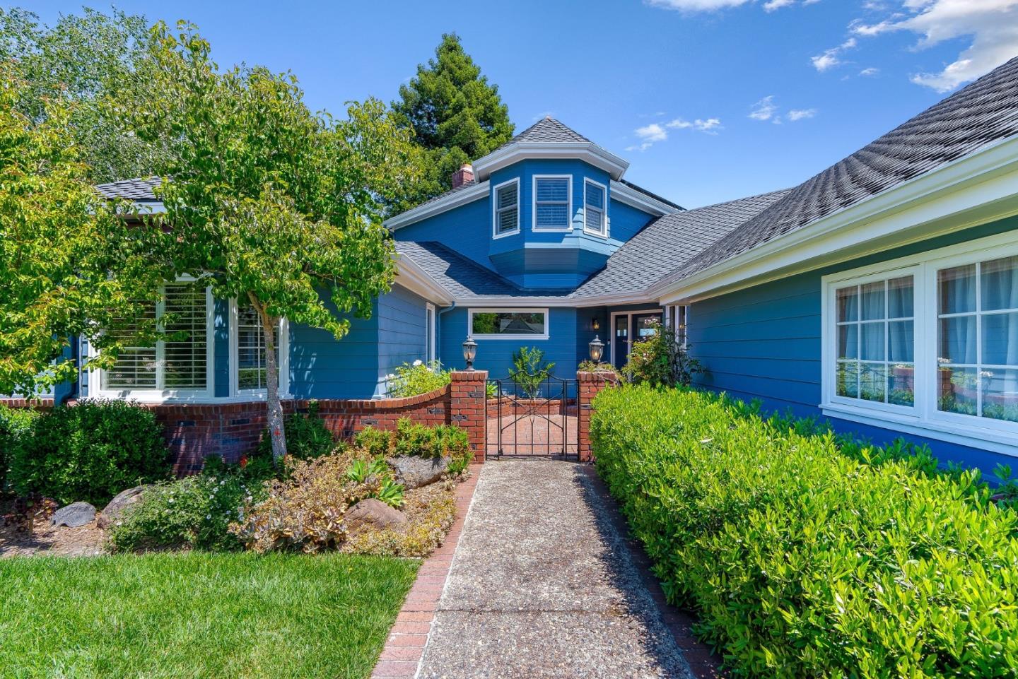 Detail Gallery Image 20 of 91 For 1212 Laurent St, Santa Cruz,  CA 95060 - 3 Beds | 3/1 Baths