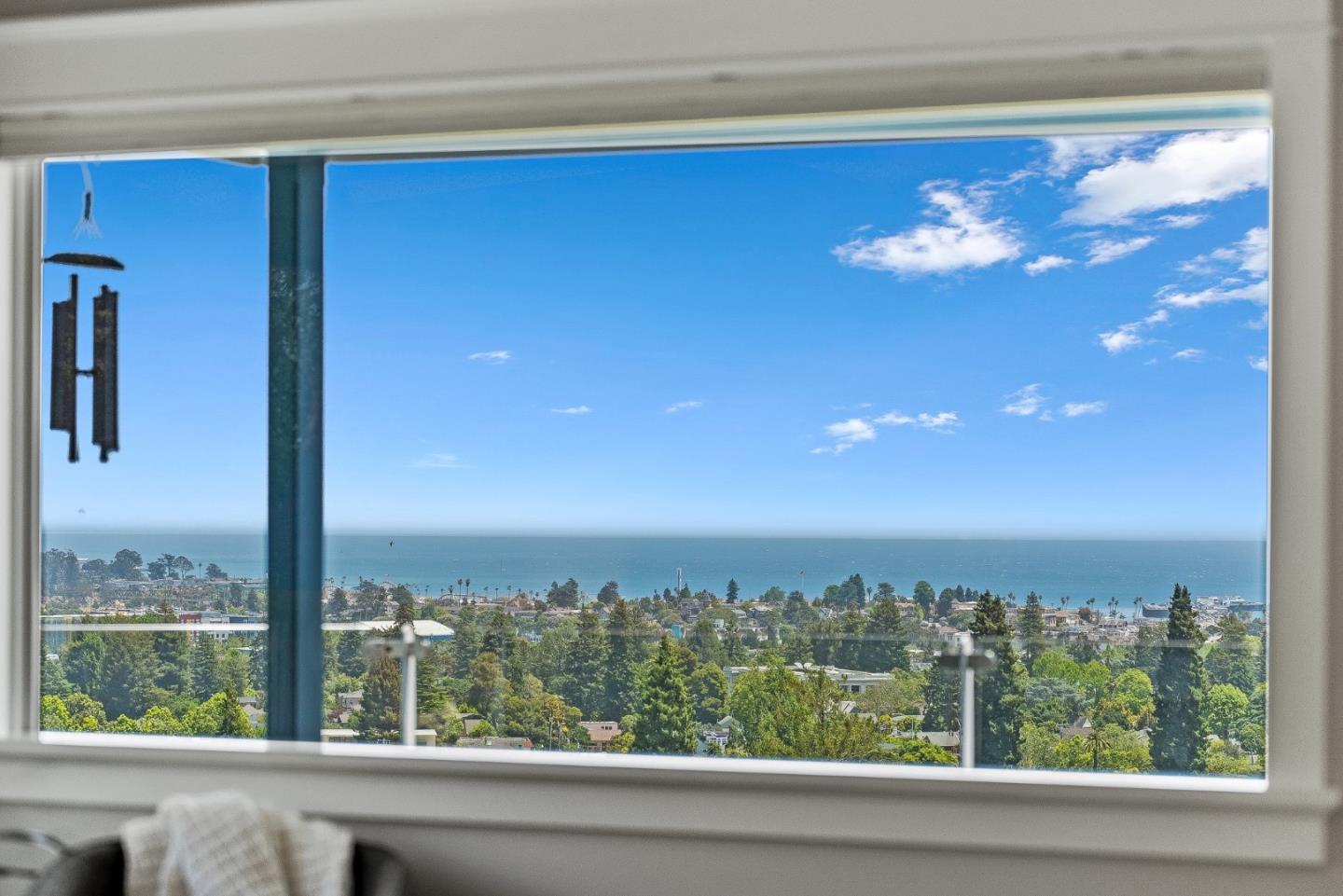 Detail Gallery Image 52 of 91 For 1212 Laurent St, Santa Cruz,  CA 95060 - 3 Beds | 3/1 Baths