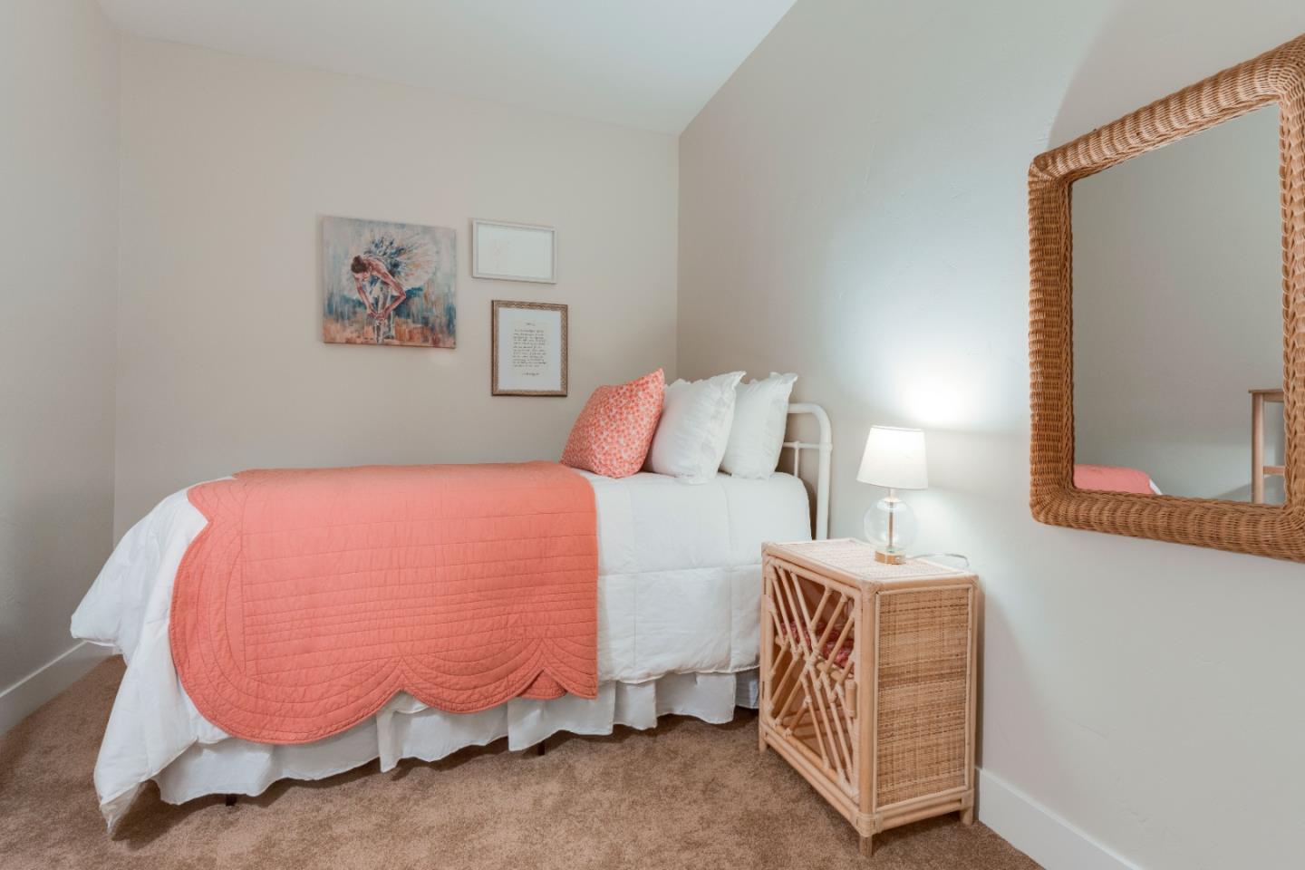 Detail Gallery Image 20 of 34 For 708 Frederick St #204,  Santa Cruz,  CA 95062 - 2 Beds | 1 Baths