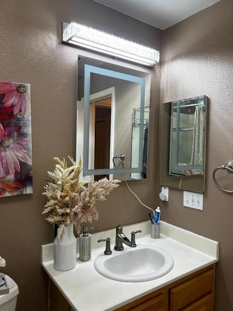 Detail Gallery Image 14 of 19 For 13 Kearsti Ct, Oakley,  CA 94561 - 5 Beds | 3 Baths