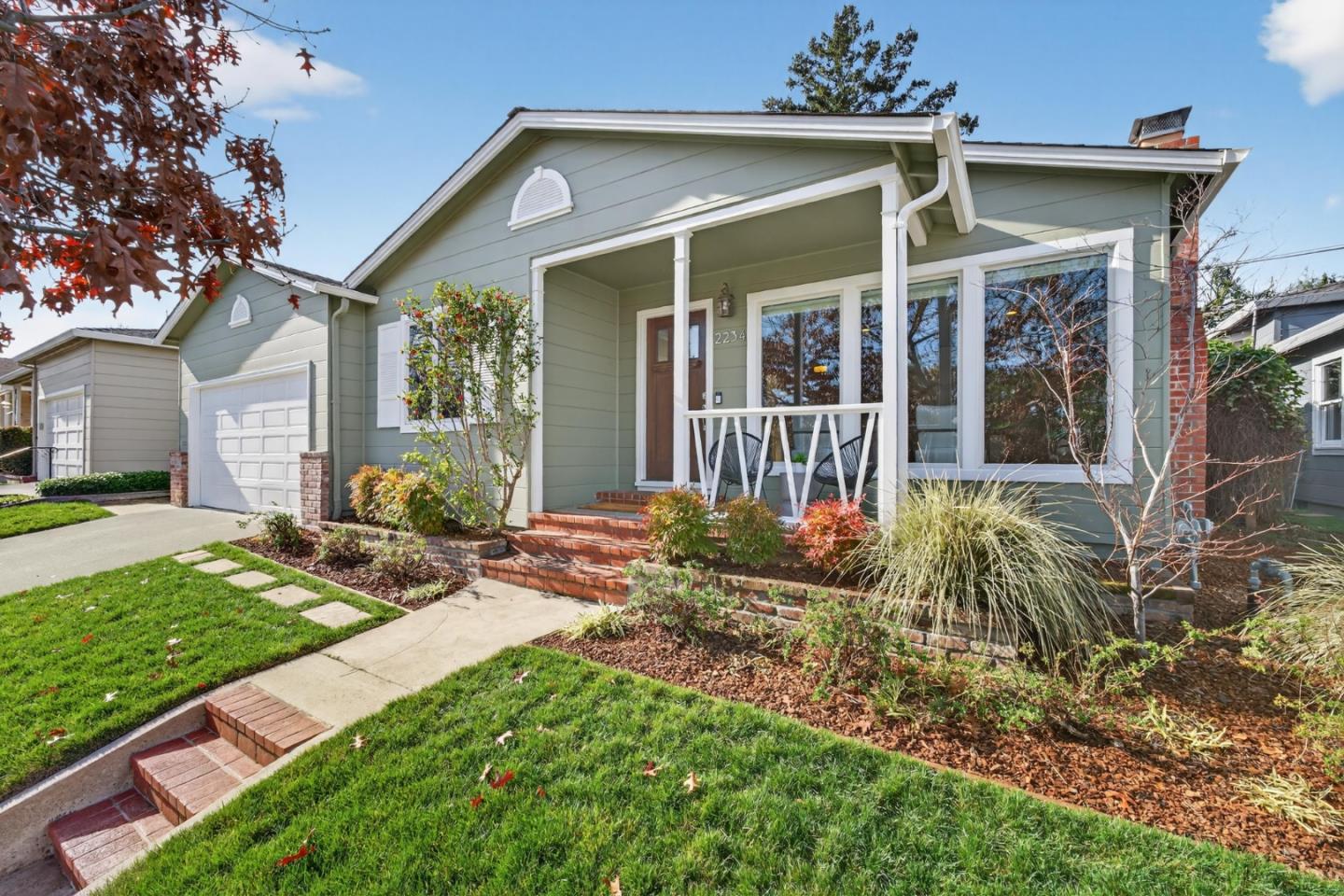 Detail Gallery Image 3 of 45 For 2234 Roosevelt Ave, Redwood City,  CA 94061 - 3 Beds | 2 Baths