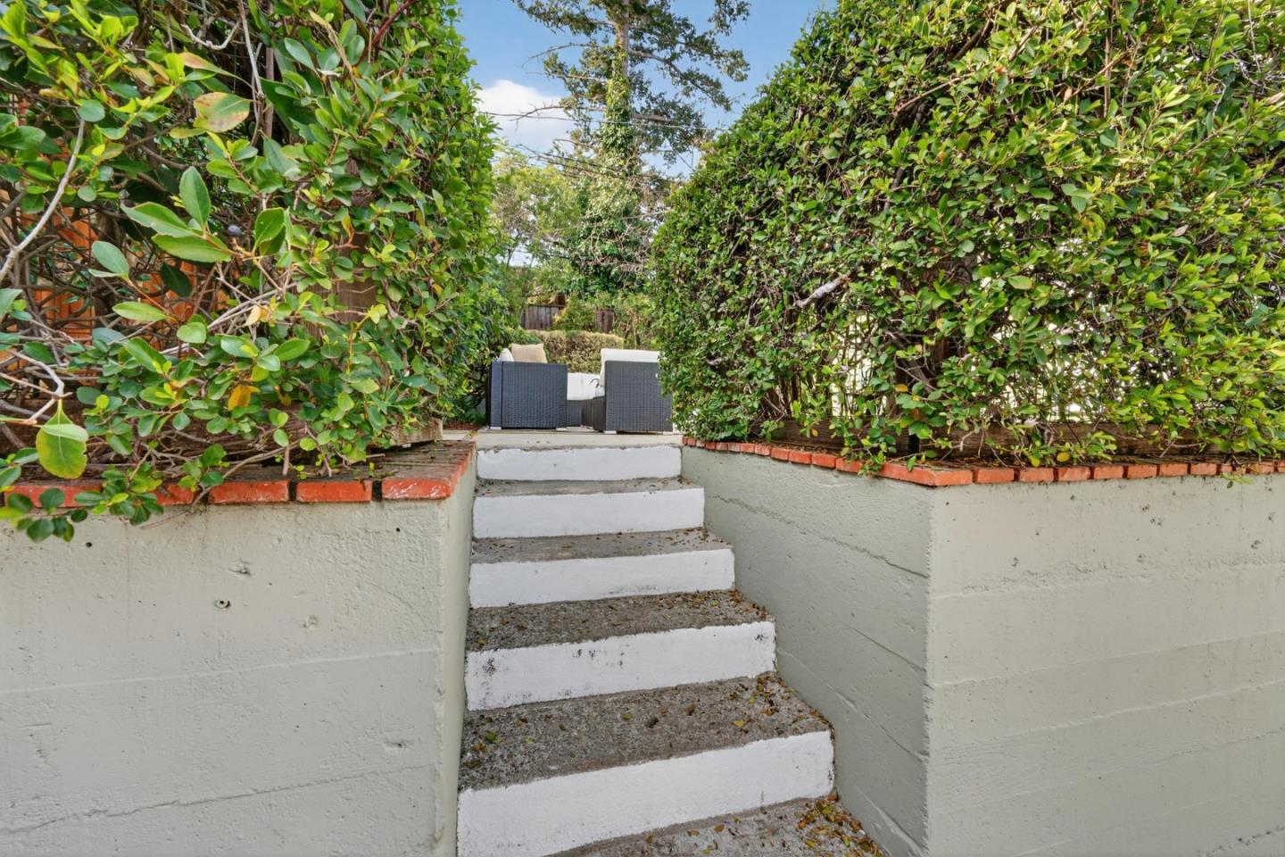 Detail Gallery Image 32 of 45 For 2234 Roosevelt Ave, Redwood City,  CA 94061 - 3 Beds | 2 Baths