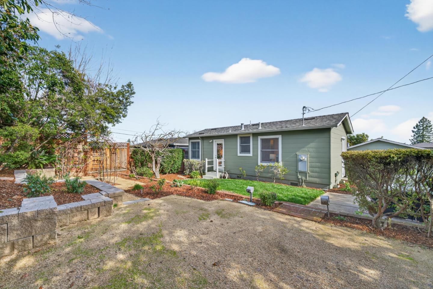 Detail Gallery Image 34 of 45 For 2234 Roosevelt Ave, Redwood City,  CA 94061 - 3 Beds | 2 Baths