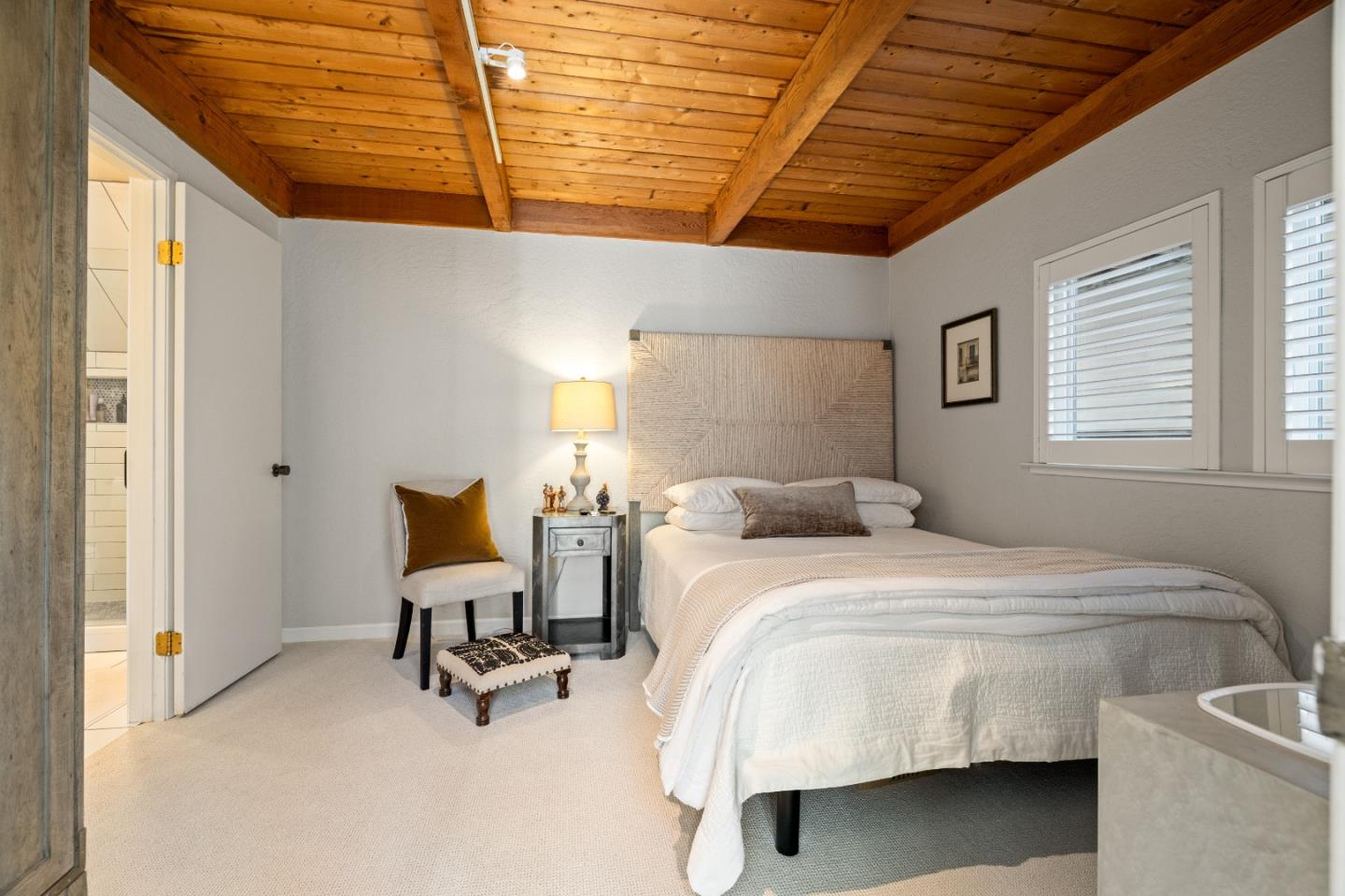 Detail Gallery Image 16 of 39 For 935 Irving St, Montara,  CA 94037 - 2 Beds | 2 Baths