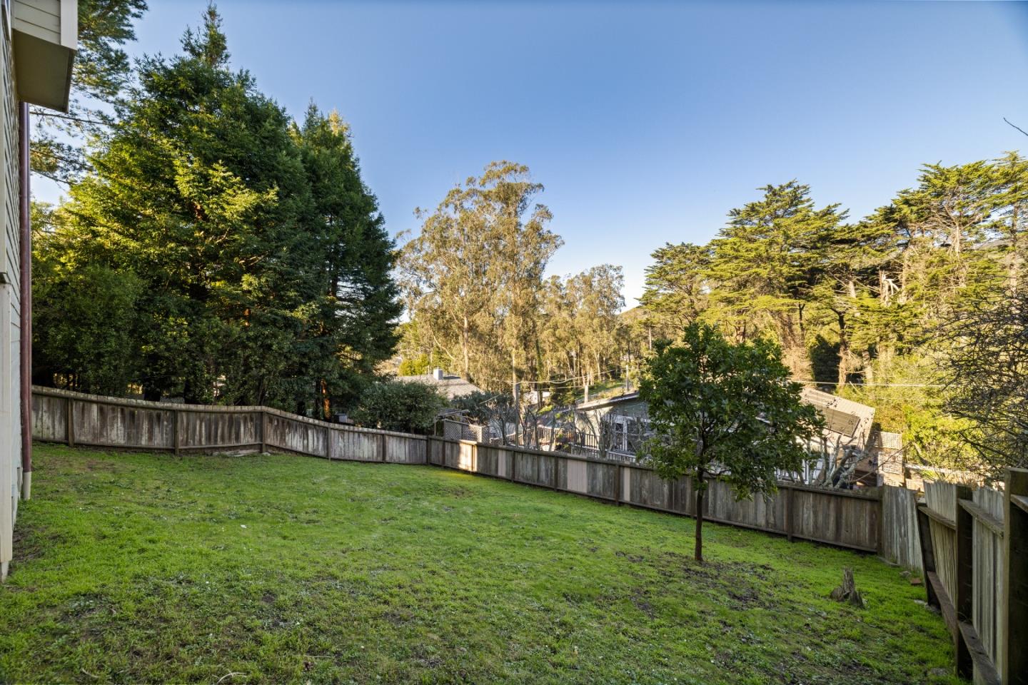 Detail Gallery Image 30 of 39 For 935 Irving St, Montara,  CA 94037 - 2 Beds | 2 Baths