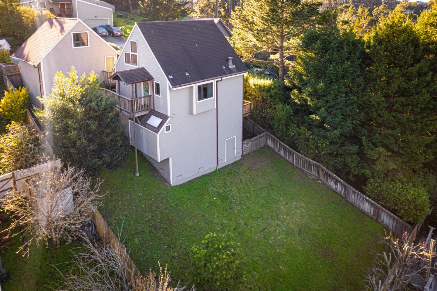 Detail Gallery Image 33 of 39 For 935 Irving St, Montara,  CA 94037 - 2 Beds | 2 Baths