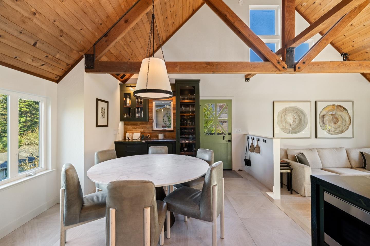 Detail Gallery Image 5 of 39 For 935 Irving St, Montara,  CA 94037 - 2 Beds | 2 Baths