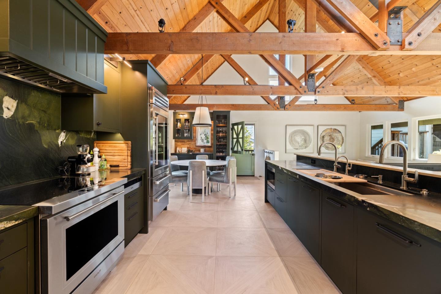 Detail Gallery Image 7 of 39 For 935 Irving St, Montara,  CA 94037 - 2 Beds | 2 Baths