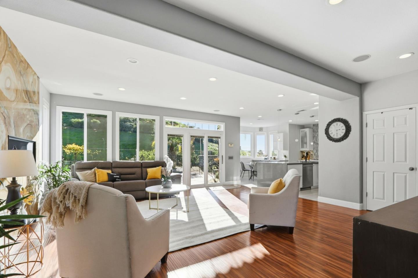 Detail Gallery Image 17 of 65 For 6352 Running Springs Rd, San Jose,  CA 95135 - 4 Beds | 3 Baths