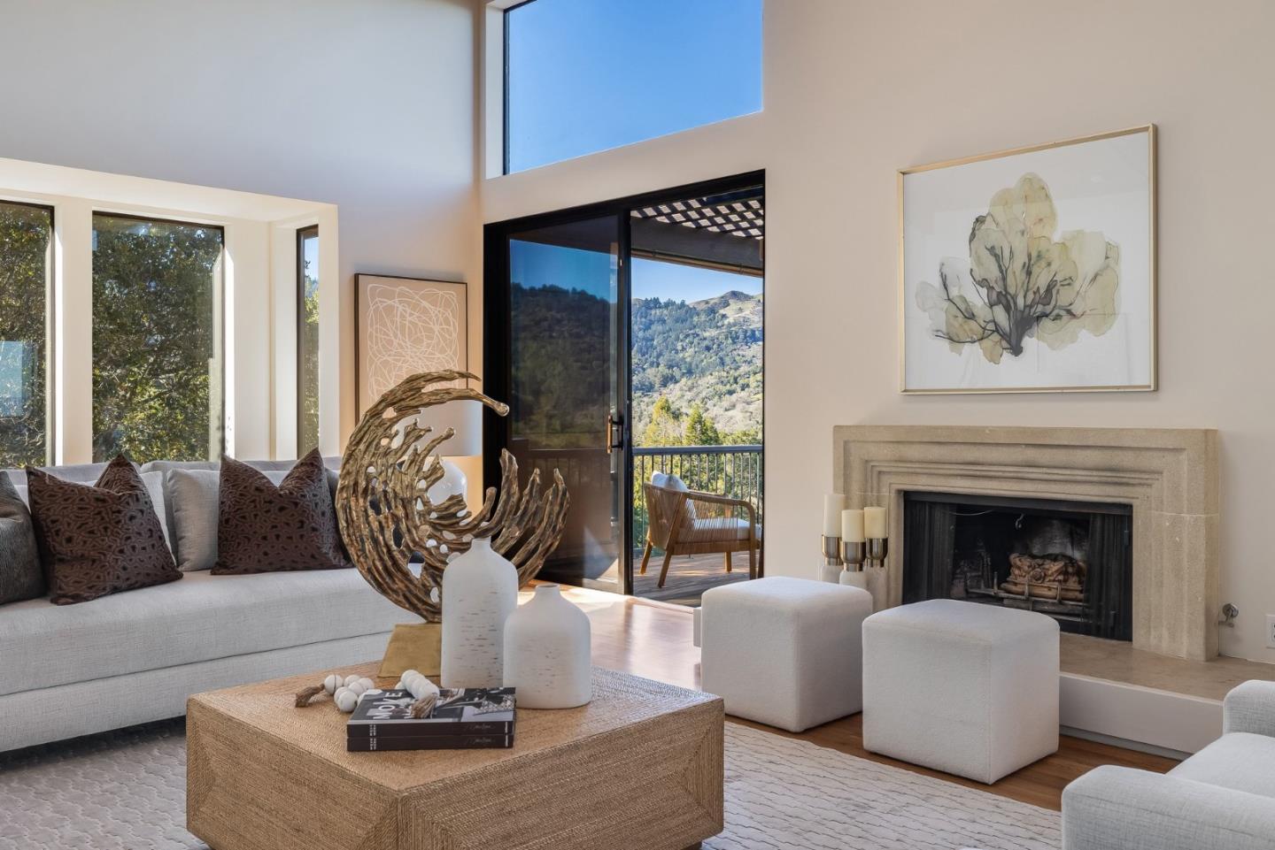 Detail Gallery Image 15 of 58 For 2 Horseshoe Bnd, Portola Valley,  CA 94028 - 4 Beds | 4 Baths