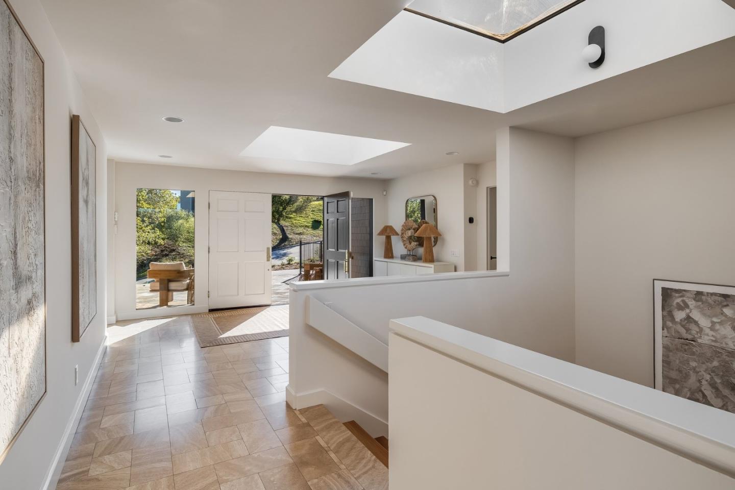 Detail Gallery Image 6 of 58 For 2 Horseshoe Bnd, Portola Valley,  CA 94028 - 4 Beds | 4 Baths