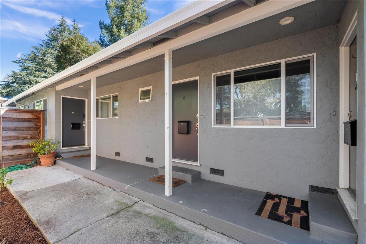 Detail Gallery Image 3 of 23 For 16 Terrace Ct, Los Gatos,  CA 95030 - 5 Beds | 3 Baths