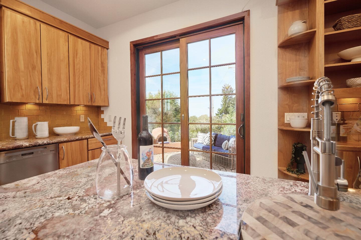 Detail Gallery Image 11 of 27 For 17035 Bohlman Rd, Saratoga,  CA 95070 - 4 Beds | 2/1 Baths