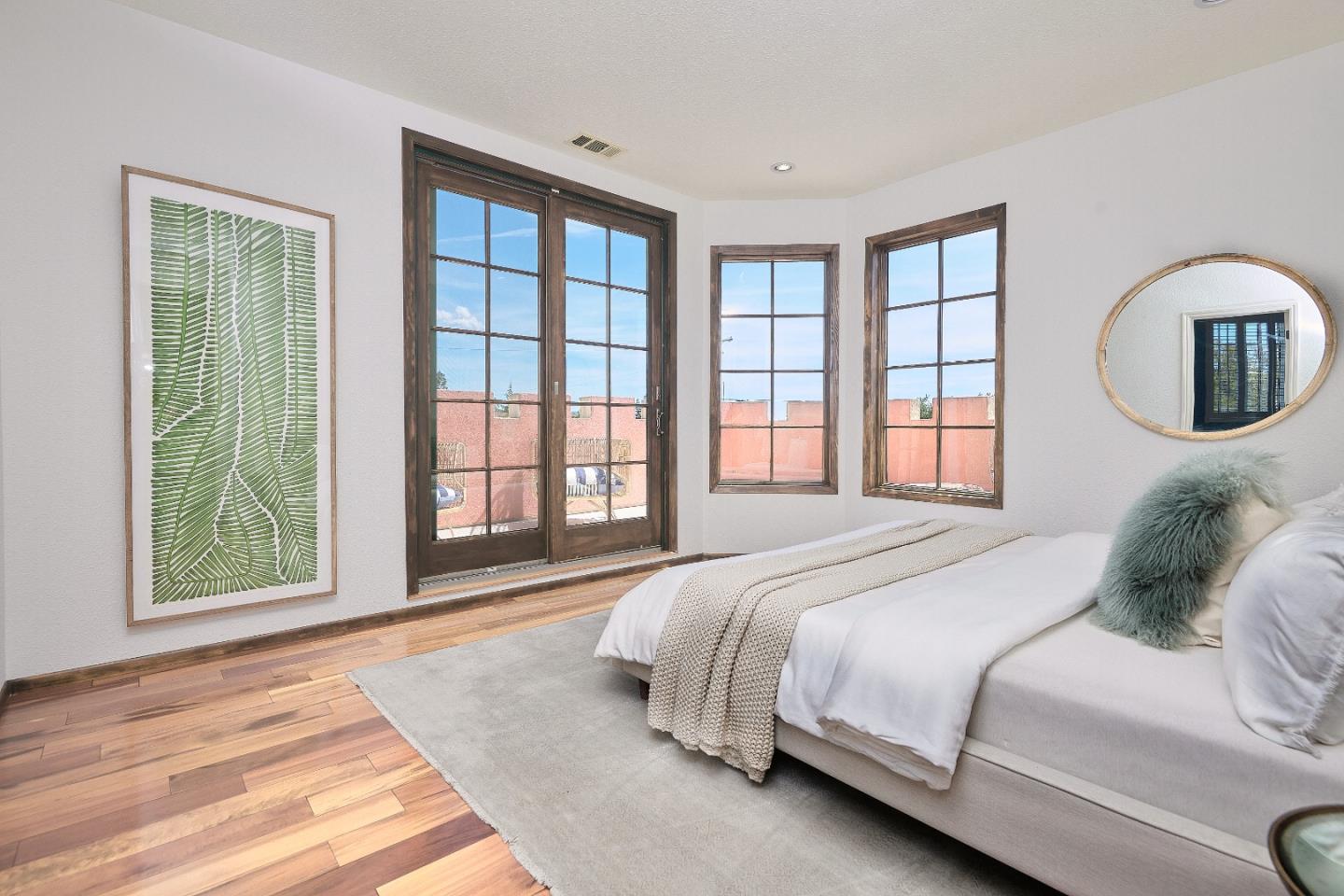 Detail Gallery Image 13 of 27 For 17035 Bohlman Rd, Saratoga,  CA 95070 - 4 Beds | 2/1 Baths