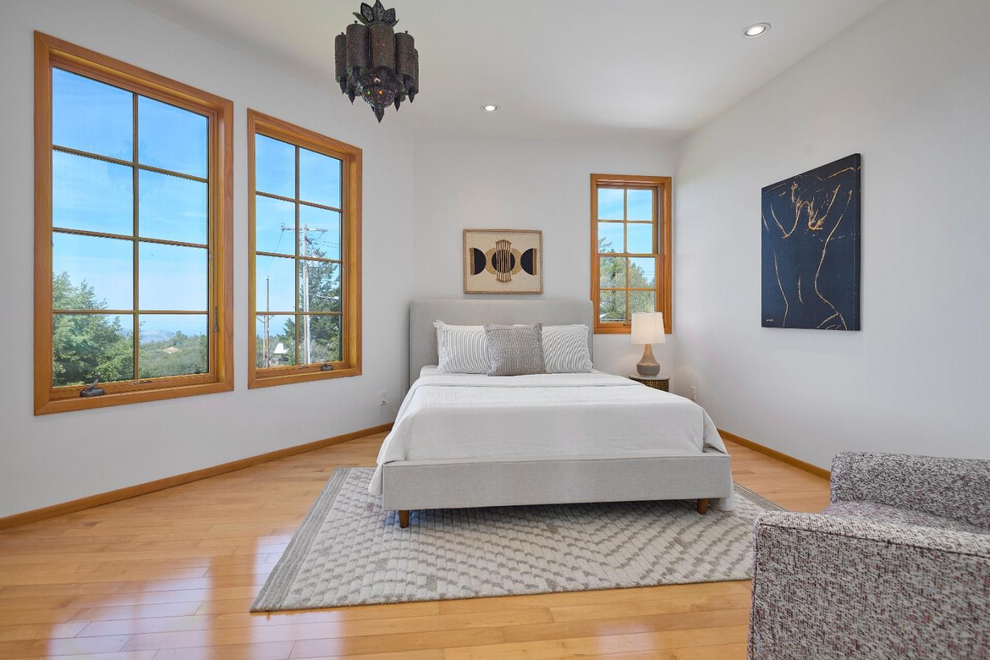 Detail Gallery Image 16 of 27 For 17035 Bohlman Rd, Saratoga,  CA 95070 - 4 Beds | 2/1 Baths