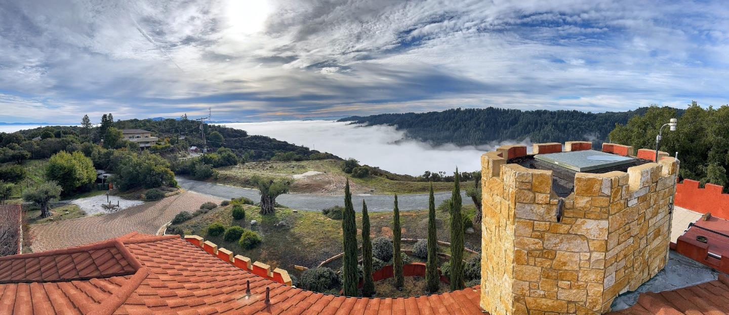 Detail Gallery Image 5 of 27 For 17035 Bohlman Rd, Saratoga,  CA 95070 - 4 Beds | 2/1 Baths