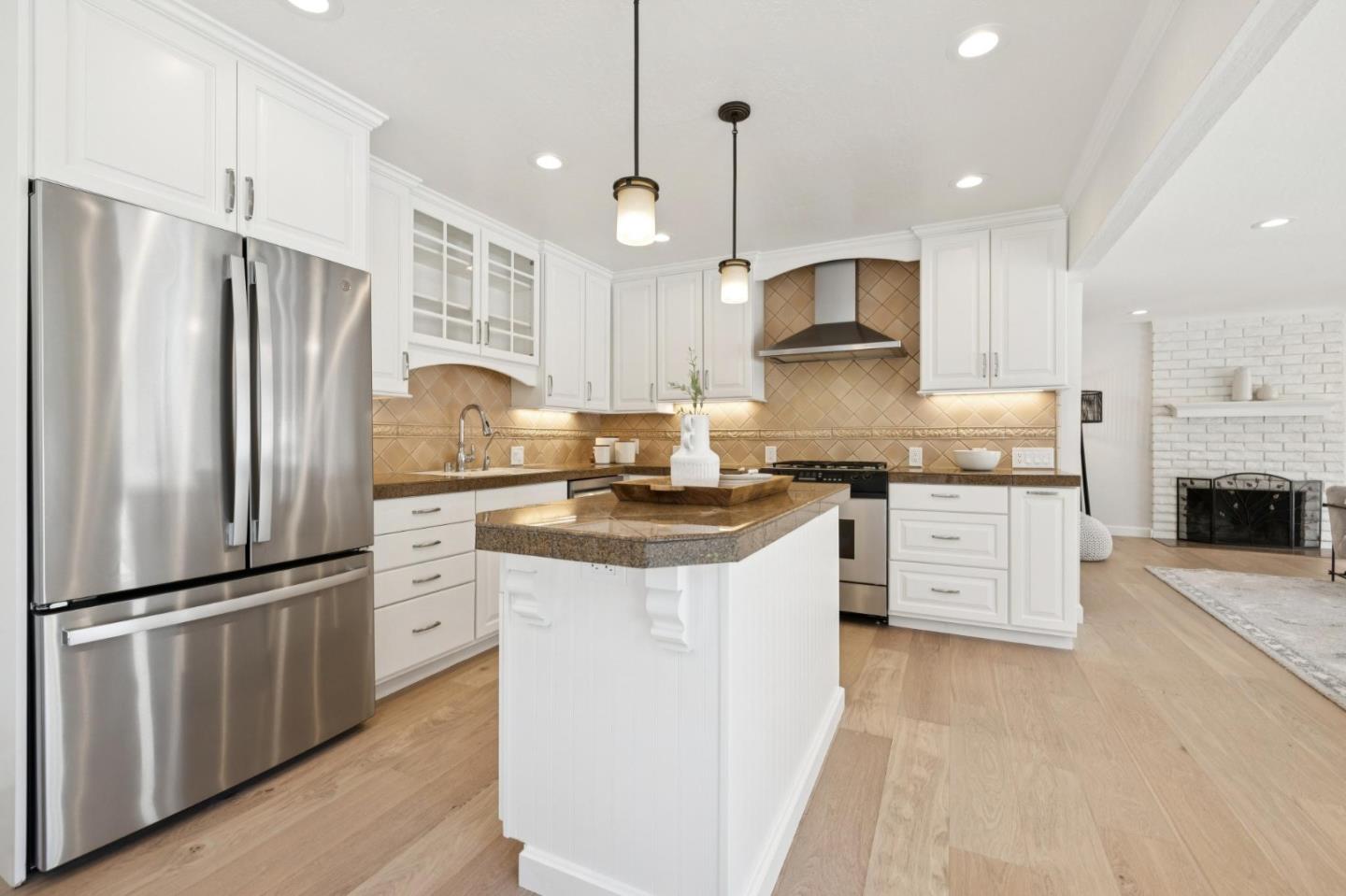 Detail Gallery Image 25 of 64 For 204 Vista De Sierra, Los Gatos,  CA 95030 - 3 Beds | 2 Baths