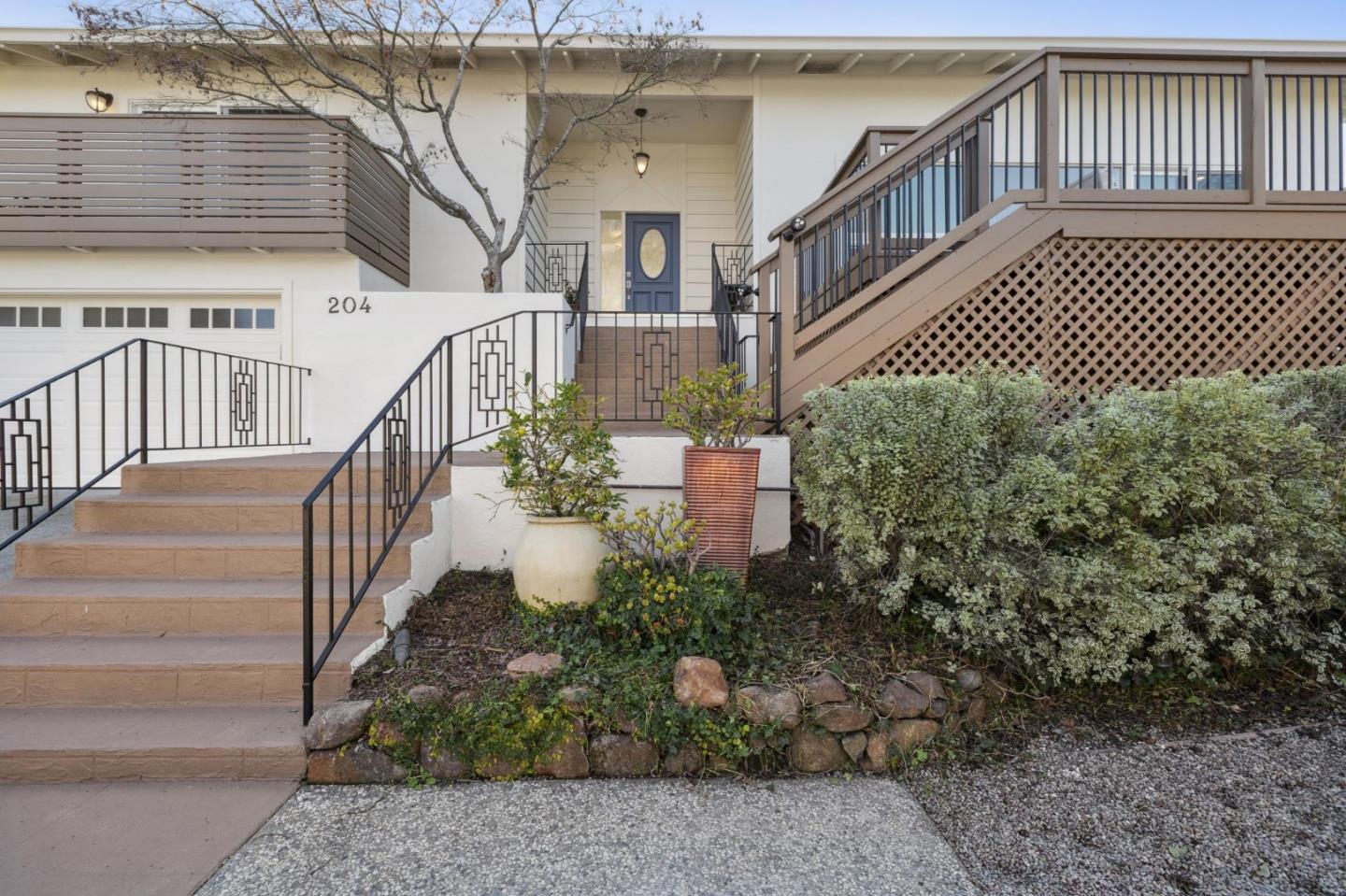 Detail Gallery Image 5 of 64 For 204 Vista De Sierra, Los Gatos,  CA 95030 - 3 Beds | 2 Baths