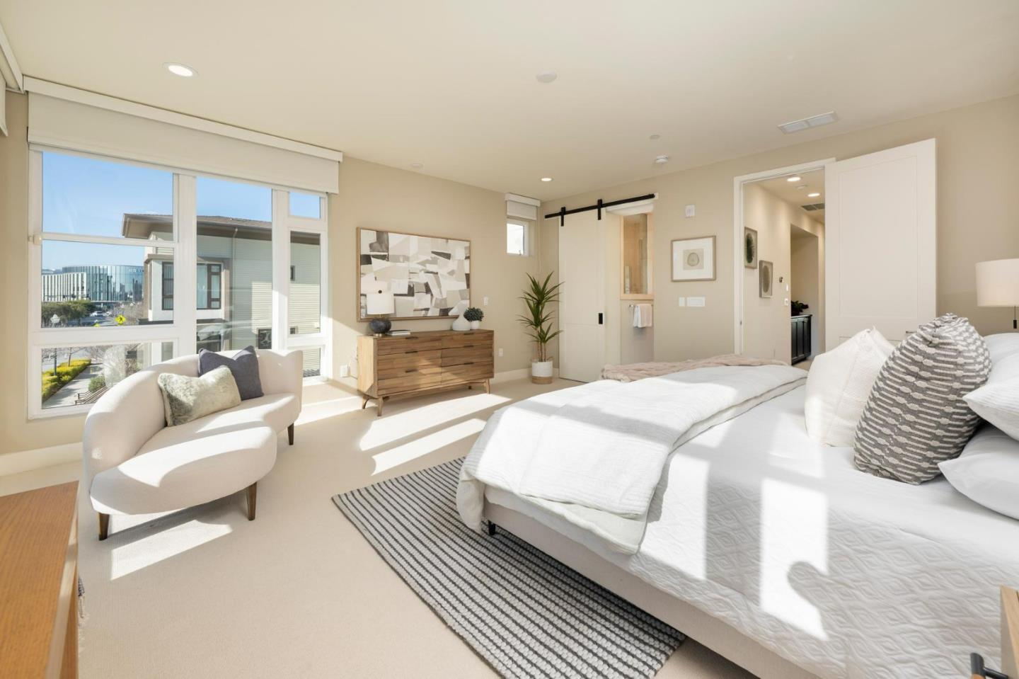 Detail Gallery Image 12 of 22 For 413 Franklin Pkwy, San Mateo,  CA 94403 - 4 Beds | 4 Baths