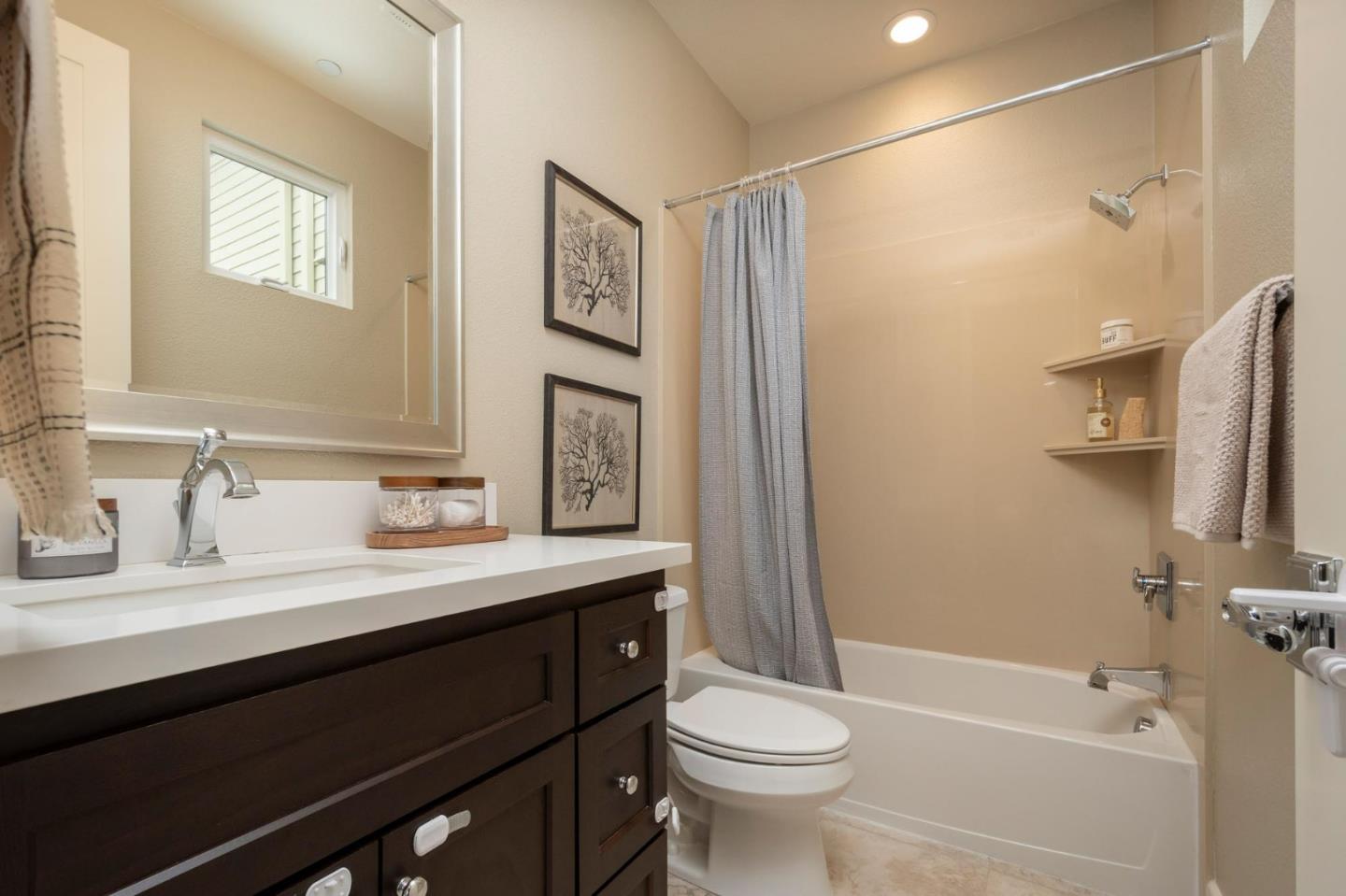 Detail Gallery Image 17 of 22 For 413 Franklin Pkwy, San Mateo,  CA 94403 - 4 Beds | 4 Baths