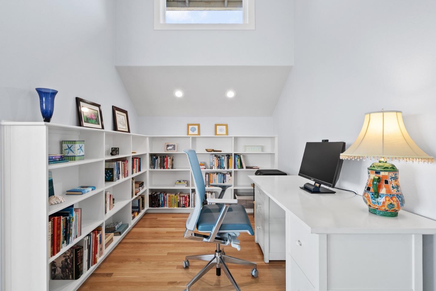 Detail Gallery Image 18 of 45 For 3705 Tiffani Ct, Santa Cruz,  CA 95065 - 3 Beds | 2/1 Baths