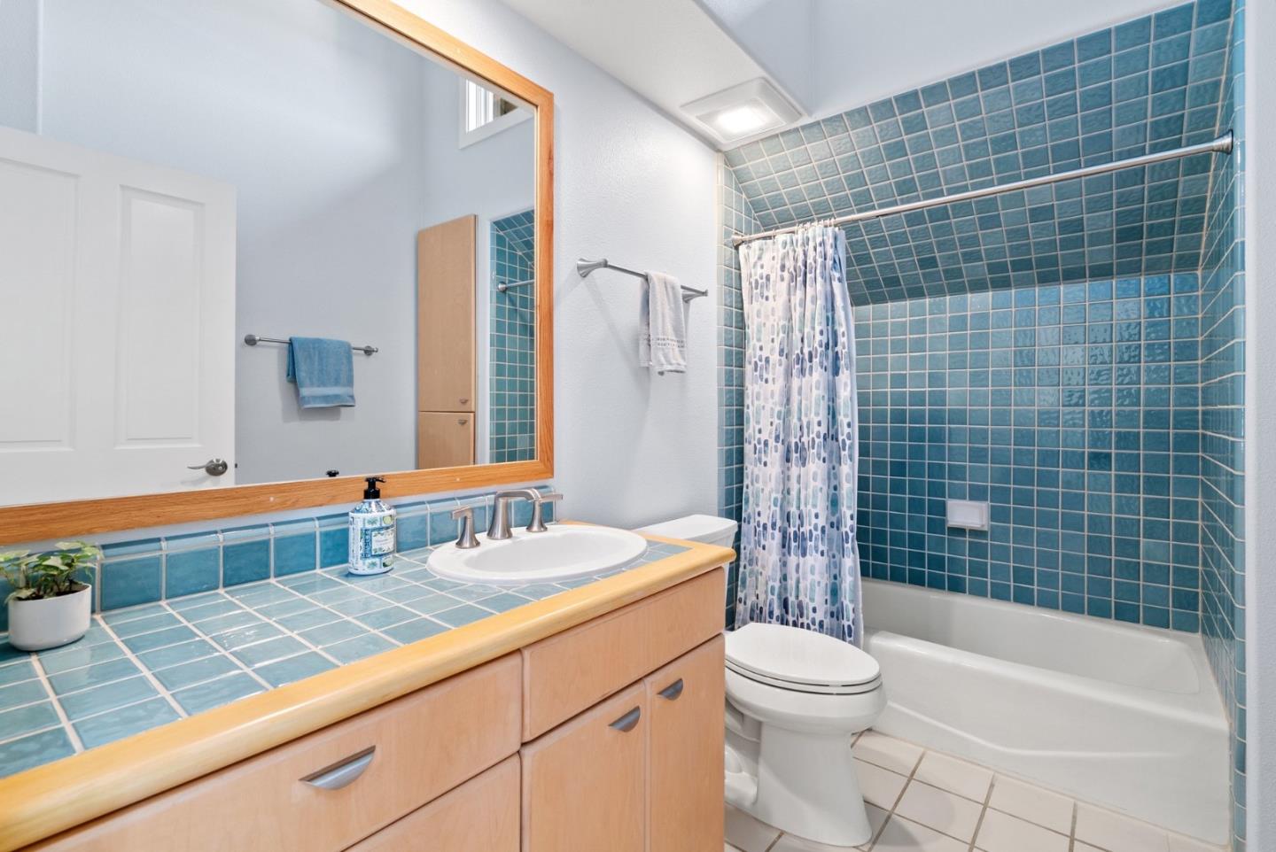 Detail Gallery Image 28 of 45 For 3705 Tiffani Ct, Santa Cruz,  CA 95065 - 3 Beds | 2/1 Baths