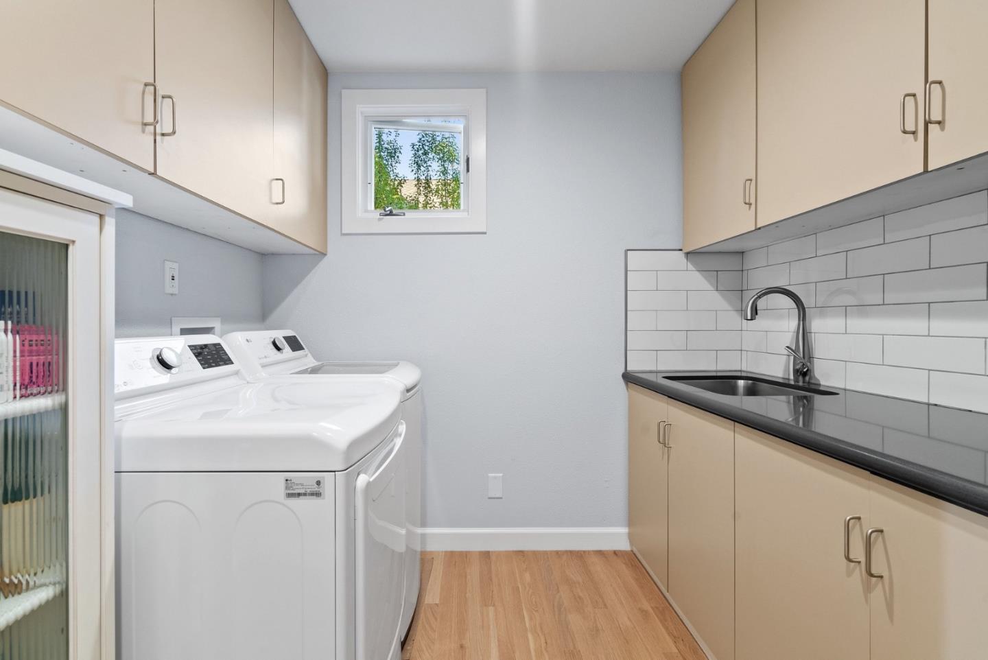 Detail Gallery Image 31 of 45 For 3705 Tiffani Ct, Santa Cruz,  CA 95065 - 3 Beds | 2/1 Baths