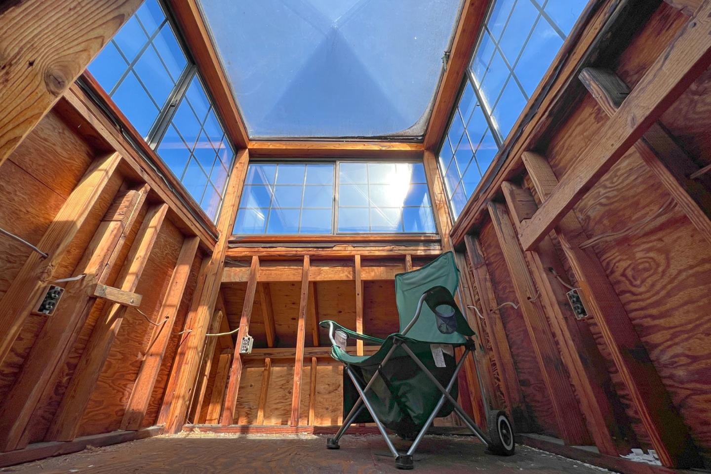 Detail Gallery Image 30 of 40 For 2216 Clarke Ave, East Palo Alto,  CA 94303 - 7 Beds | 6 Baths