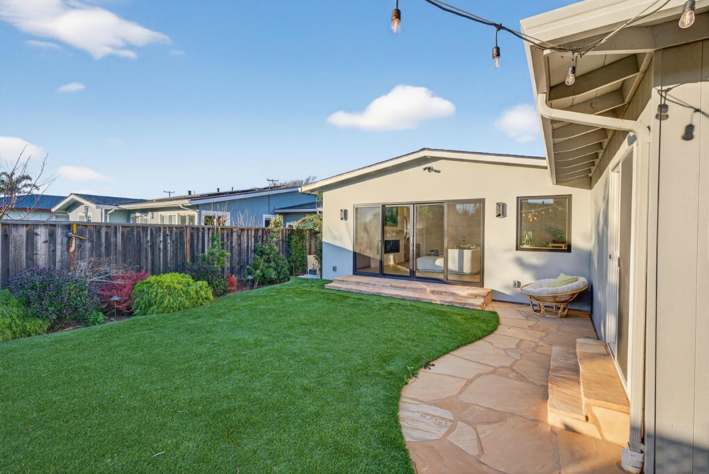 Detail Gallery Image 19 of 26 For 1500 Dougmar Dr, Santa Cruz,  CA 95062 - 4 Beds | 2 Baths