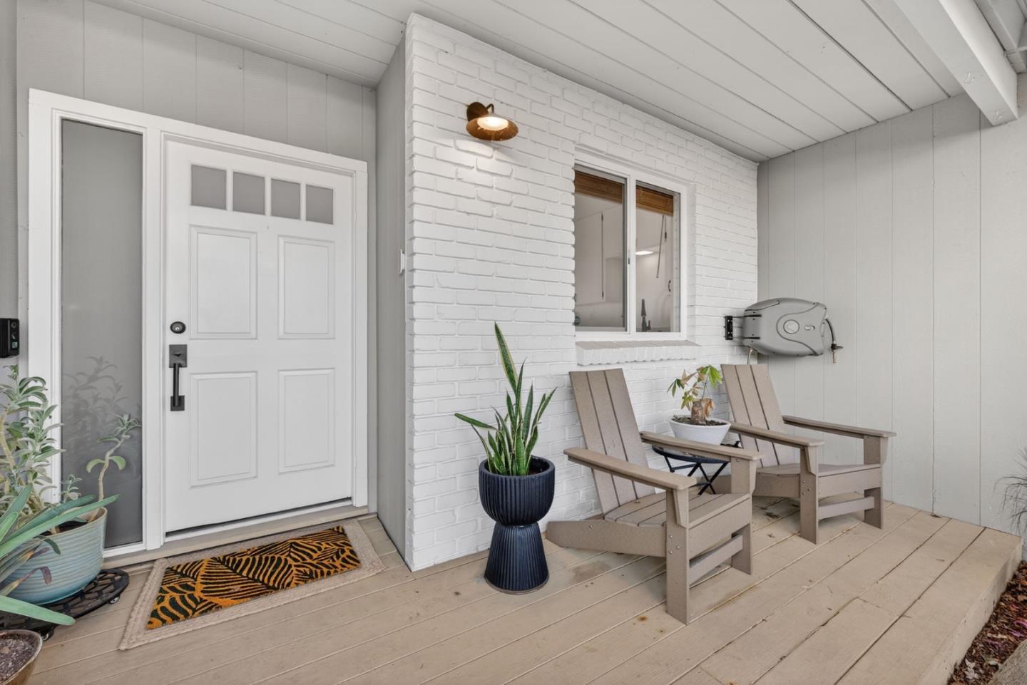 Detail Gallery Image 2 of 26 For 1500 Dougmar Dr, Santa Cruz,  CA 95062 - 4 Beds | 2 Baths