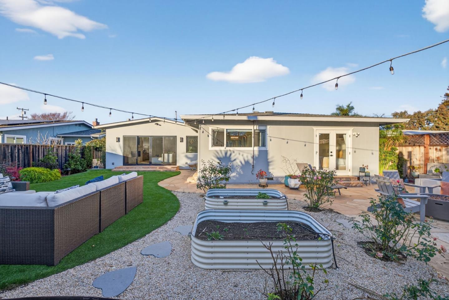 Detail Gallery Image 20 of 26 For 1500 Dougmar Dr, Santa Cruz,  CA 95062 - 4 Beds | 2 Baths