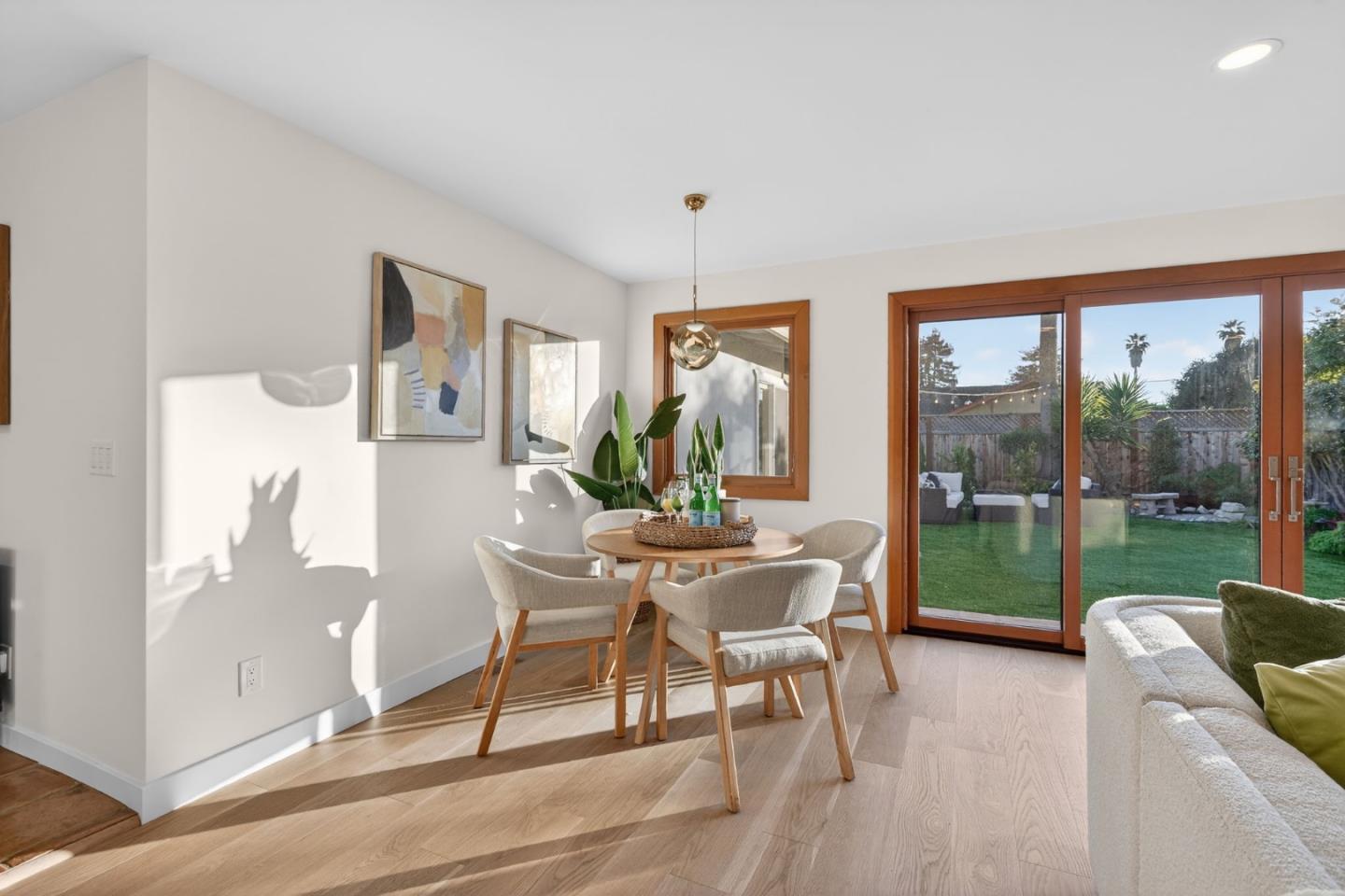 Detail Gallery Image 5 of 26 For 1500 Dougmar Dr, Santa Cruz,  CA 95062 - 4 Beds | 2 Baths