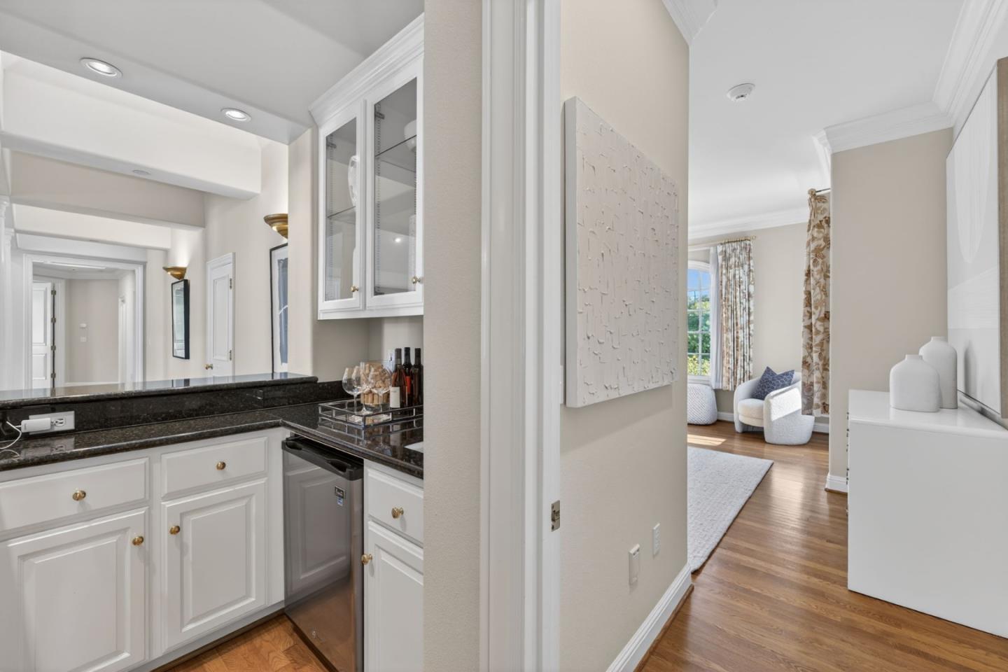 Detail Gallery Image 31 of 39 For 18800 Bella Vina, Saratoga,  CA 95070 - 4 Beds | 5/1 Baths