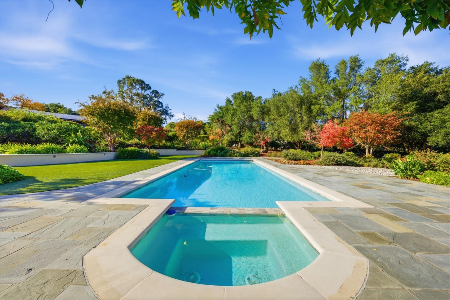 Detail Gallery Image 4 of 39 For 18800 Bella Vina, Saratoga,  CA 95070 - 4 Beds | 5/1 Baths