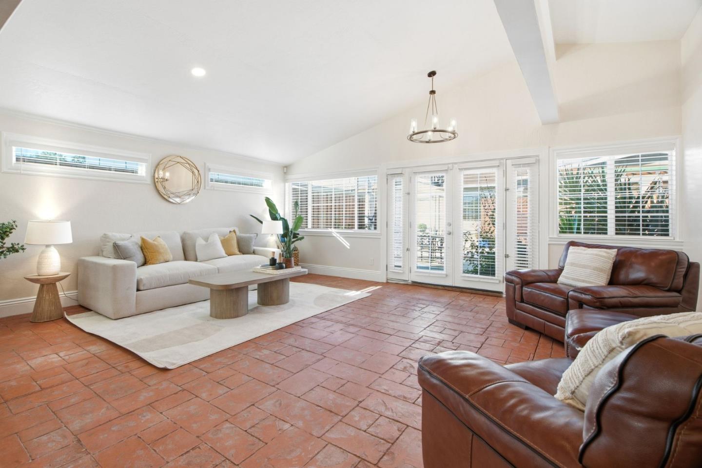 Detail Gallery Image 13 of 42 For 1061 Shamrock Dr, Campbell,  CA 95008 - 4 Beds | 3 Baths