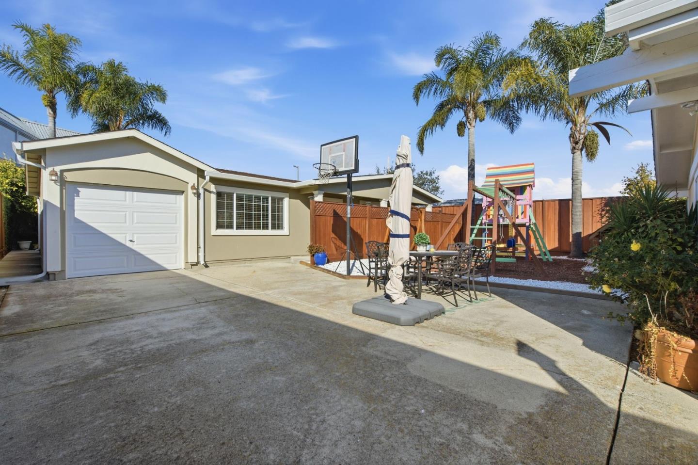 Detail Gallery Image 23 of 42 For 1061 Shamrock Dr, Campbell,  CA 95008 - 4 Beds | 3 Baths