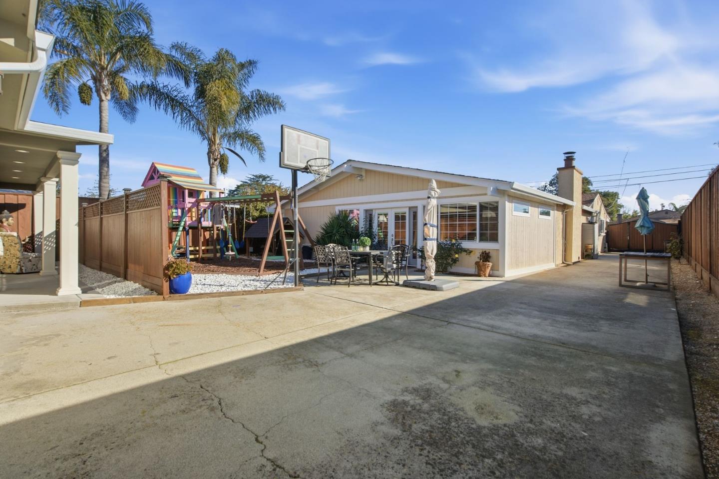 Detail Gallery Image 24 of 42 For 1061 Shamrock Dr, Campbell,  CA 95008 - 4 Beds | 3 Baths