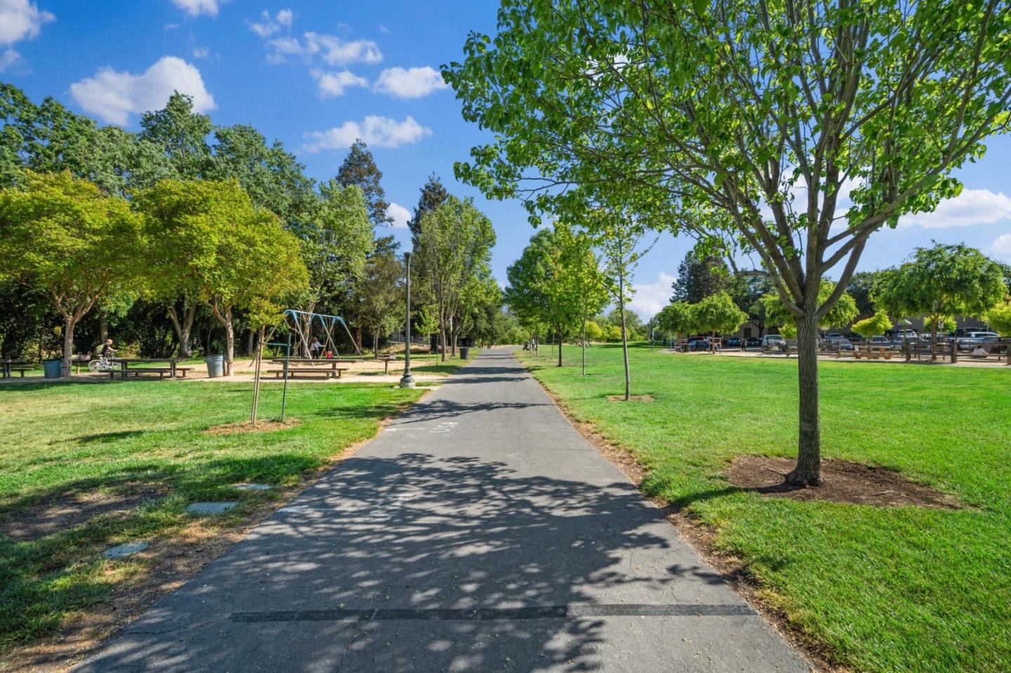 Detail Gallery Image 36 of 42 For 1061 Shamrock Dr, Campbell,  CA 95008 - 4 Beds | 3 Baths