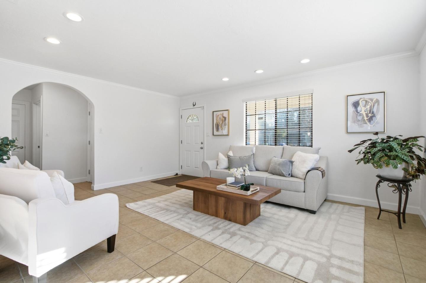 Detail Gallery Image 5 of 42 For 1061 Shamrock Dr, Campbell,  CA 95008 - 4 Beds | 3 Baths