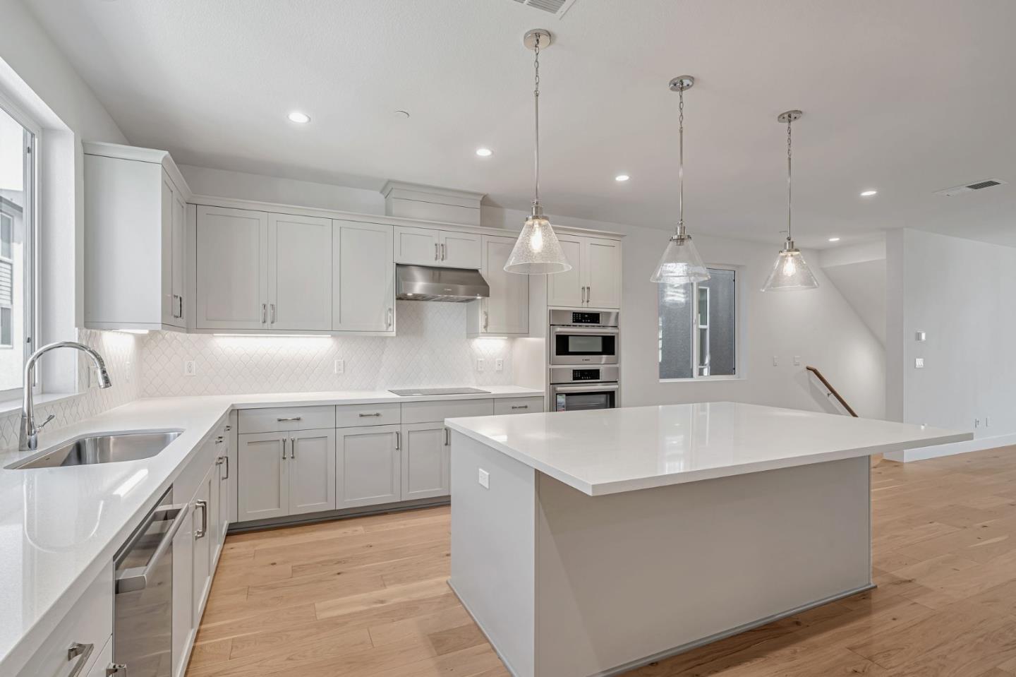 Detail Gallery Image 9 of 24 For 7007 Sunglow Ter, San Ramon,  CA 94583 - 4 Beds | 3/1 Baths