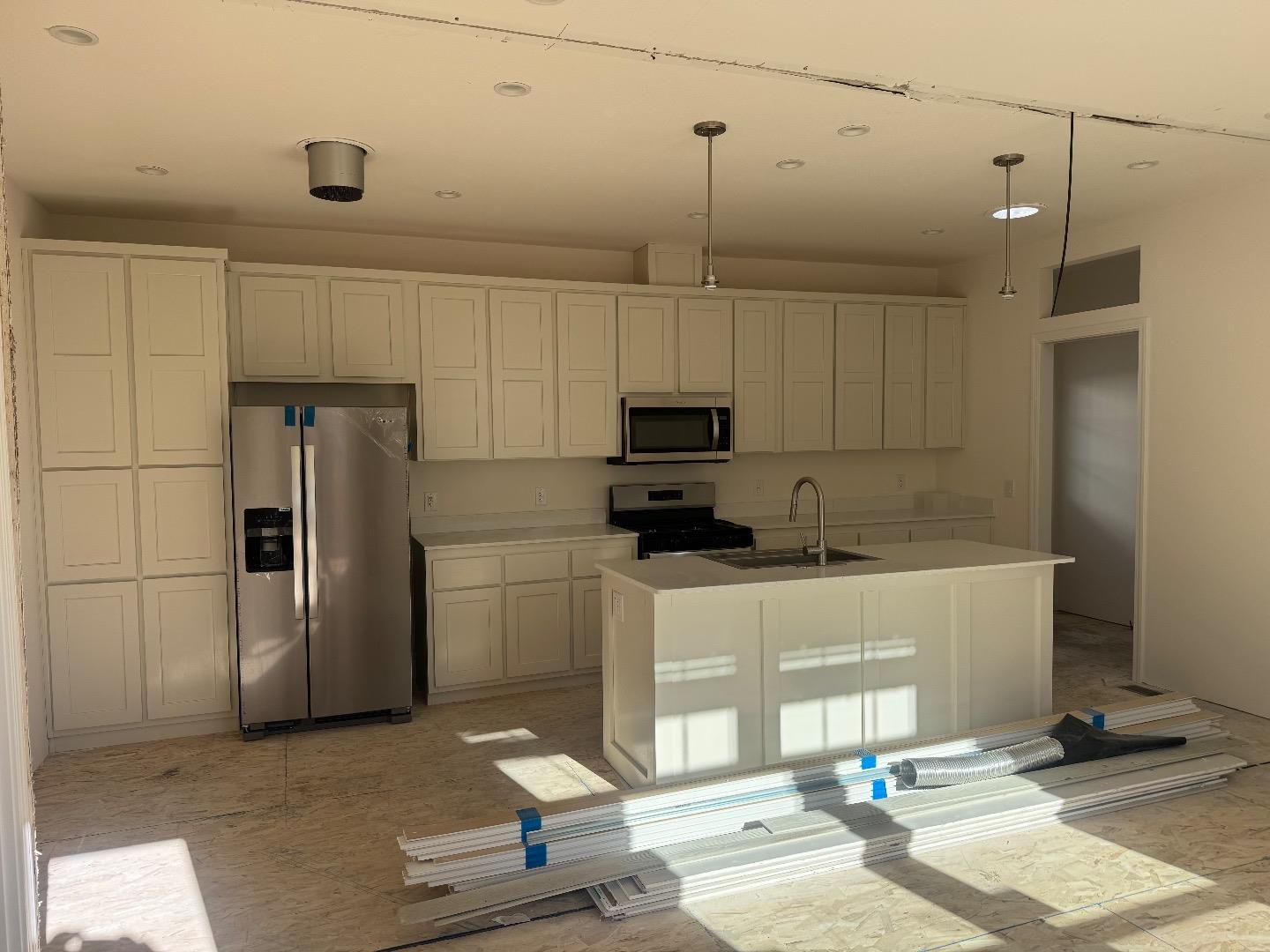 Detail Gallery Image 3 of 4 For 4121 Scotts Valley Dr #26,  Scotts Valley,  CA 95066 - 2 Beds | 2 Baths